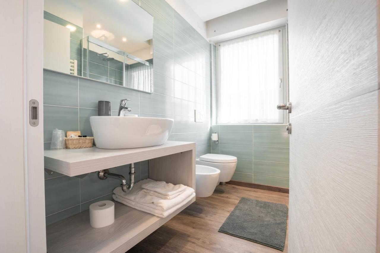 ריבה דל גארדה Hotel Rolly מראה חיצוני תמונה